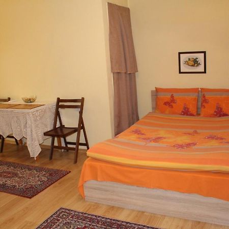 Studio Pleven Center Apartment Ngoại thất bức ảnh