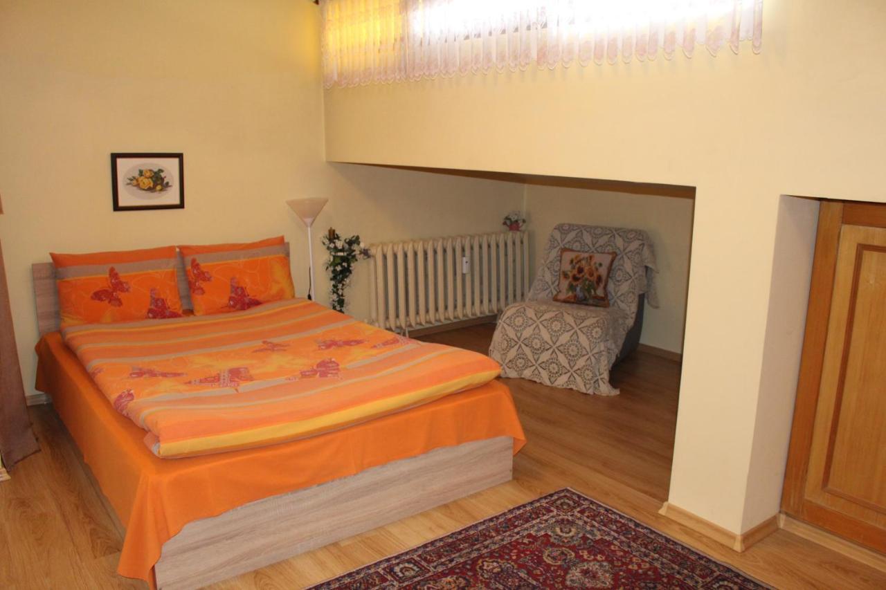 Studio Pleven Center Apartment Ngoại thất bức ảnh